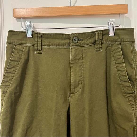 Old Navy High Waisted Chino Pants - Picture 3 of 12